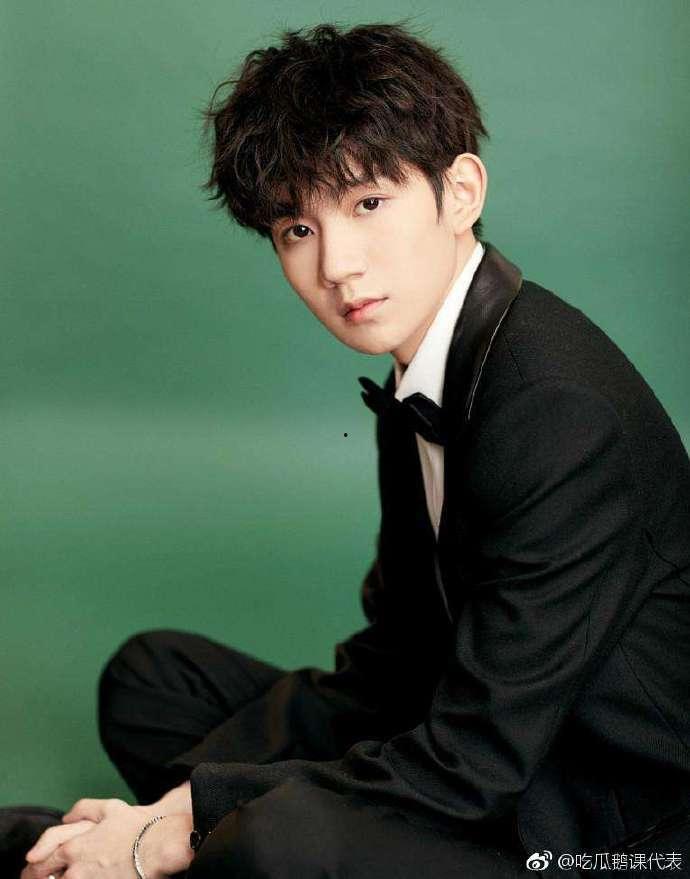 娱乐圈吃瓜爆料王源,娱乐圈吃瓜爆料界的风云人物